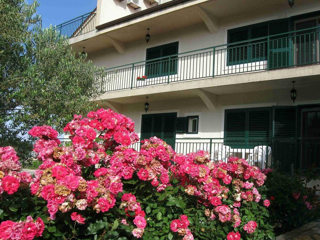 Americana Luxury Apartments Zablaće Exterior foto